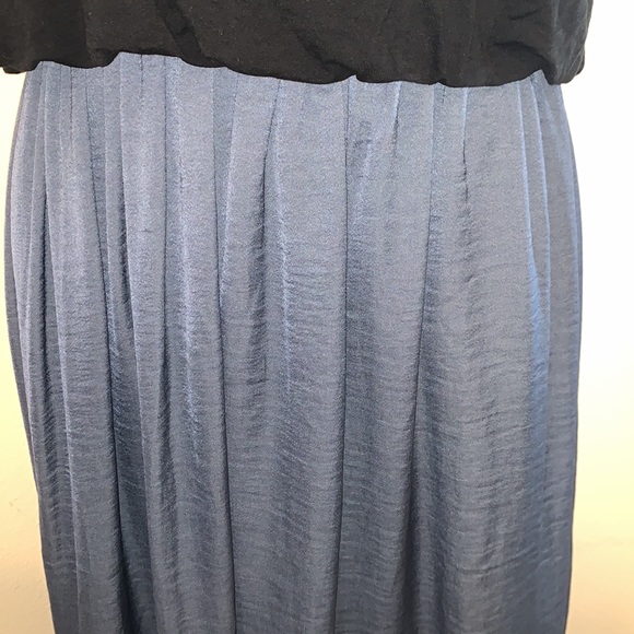 LOFT tank top midi dress! Blue on bottom and black on top. - Picture 4 of 12
